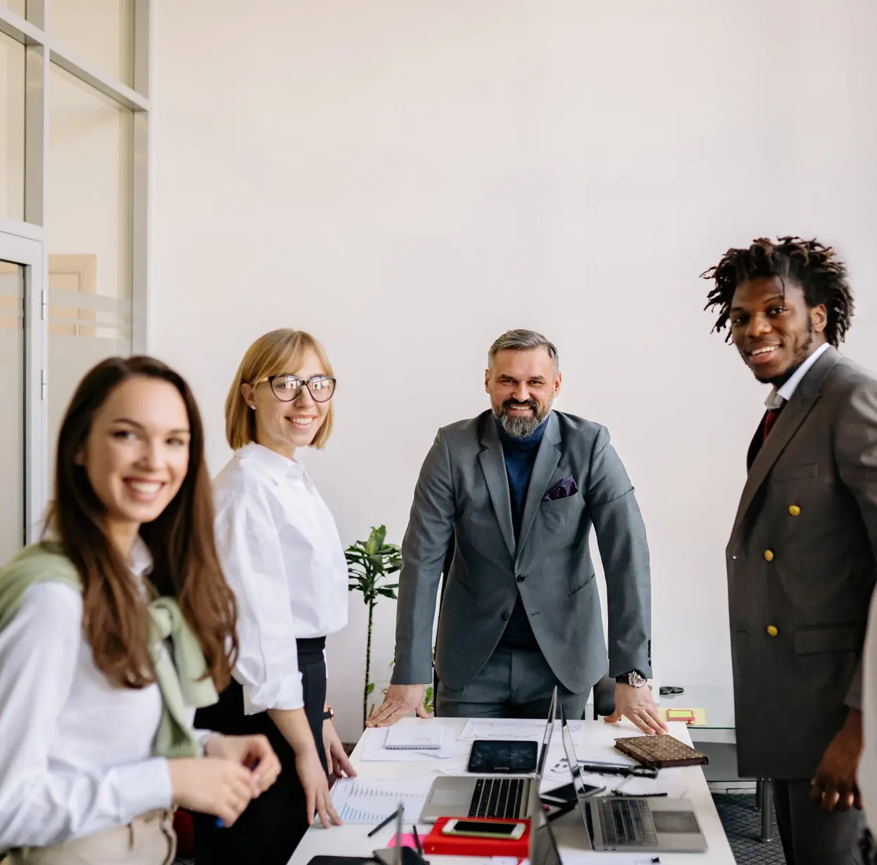 Newoon team of company formation specialists in Qatar - Newoon Chartered Accountants & Business Advisers Newoon team of company formation specialists in Qatar
